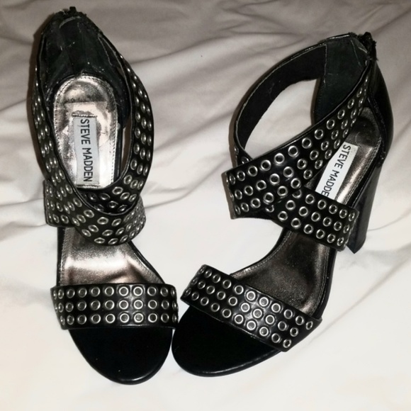 Steve Madden Shoes - Steve Madden Black Heels